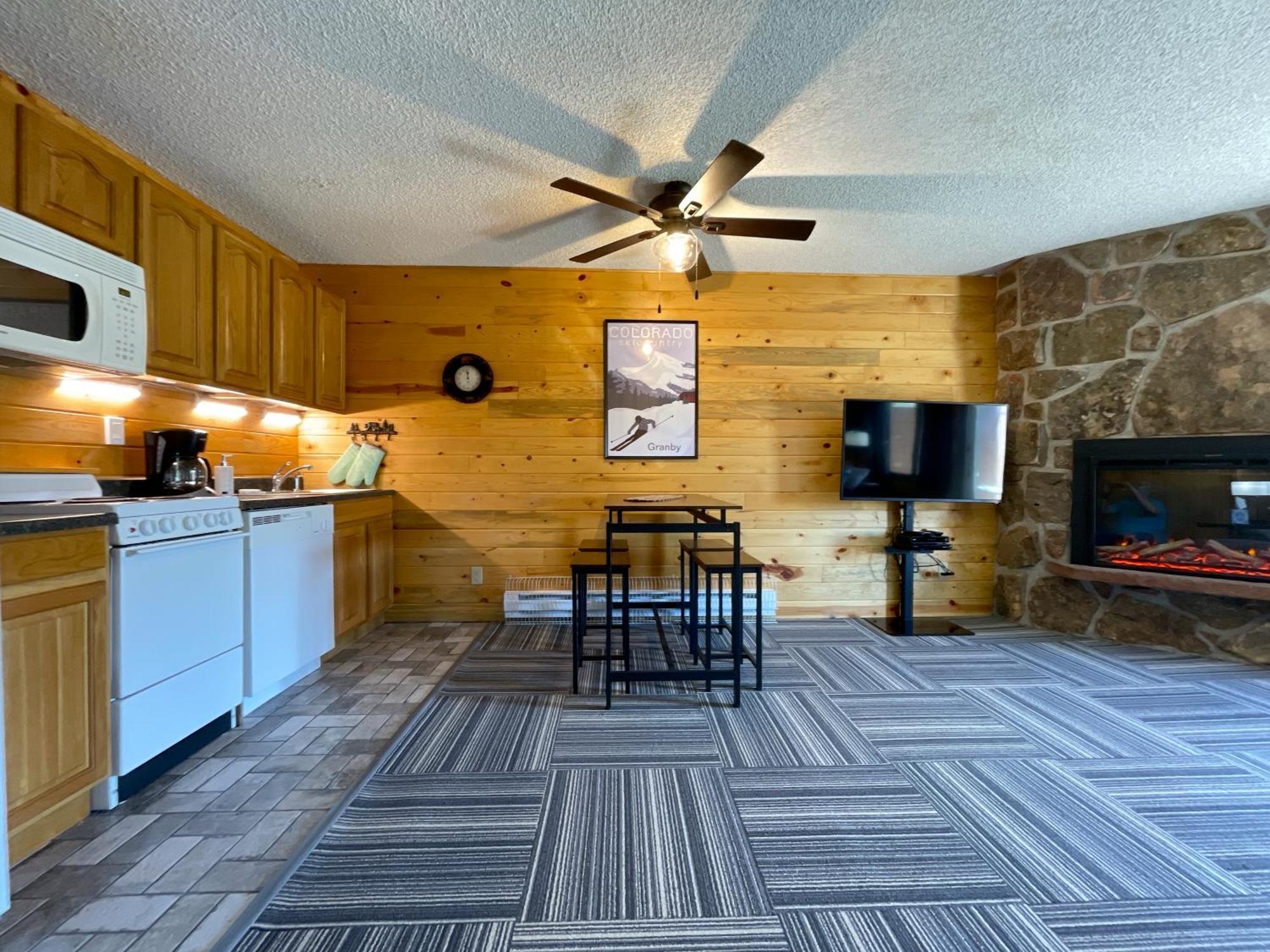Relax, Adventure, Views, Amenities+memories